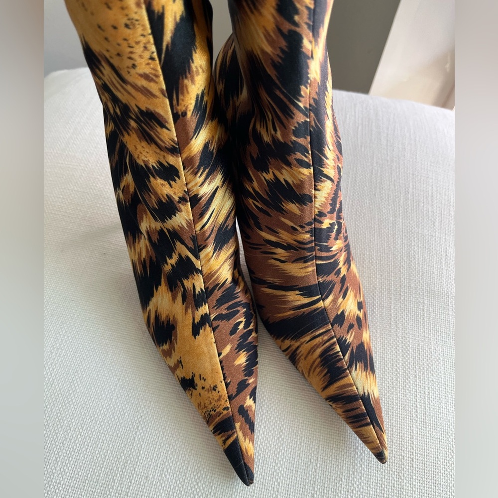 *NEW* Balenciaga 37 Leopard Print Knife Spandex Sock Boots 🐆 $1295 - Picture 5 of 8